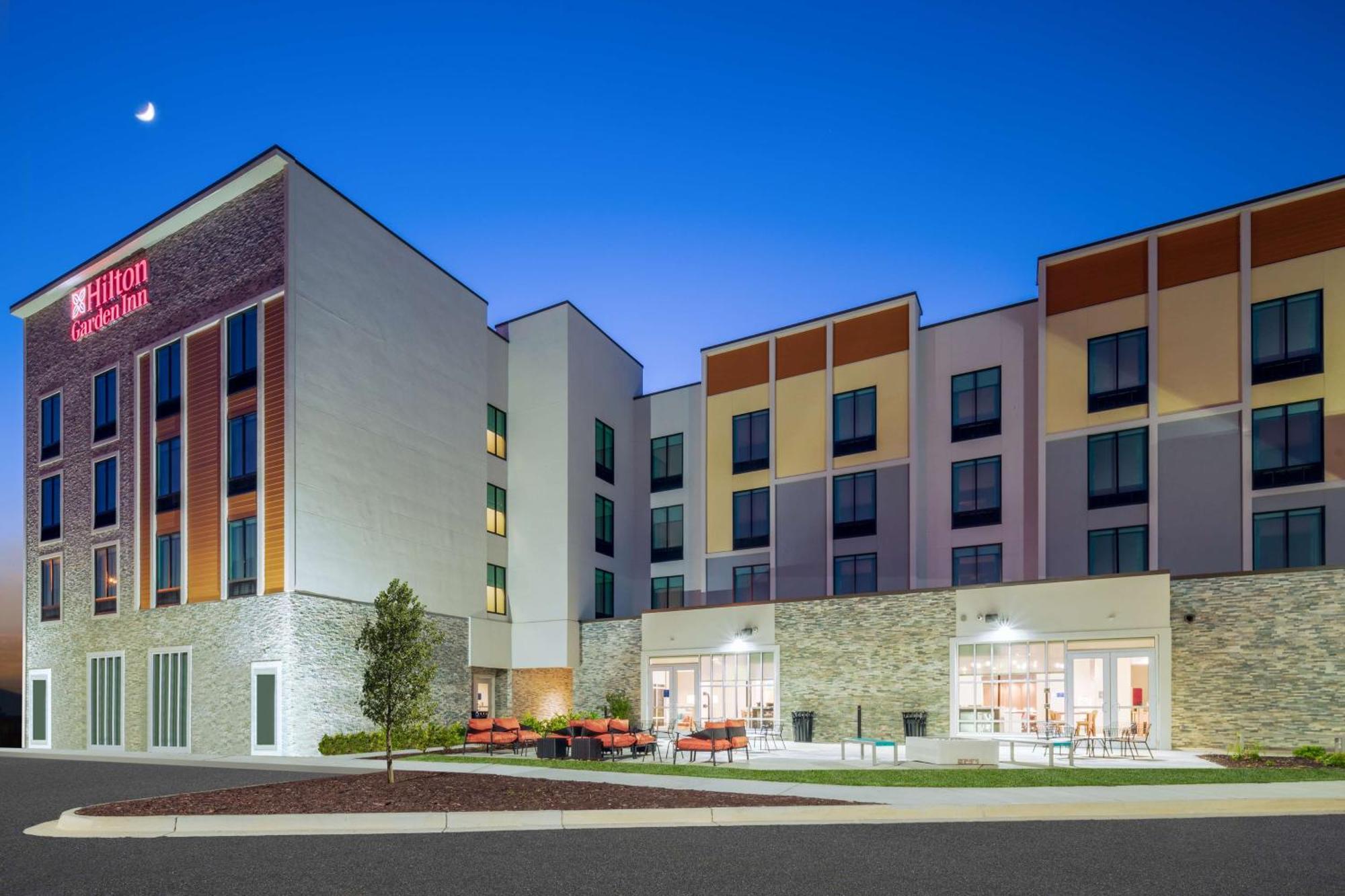 Hilton Garden Inn Brunswick Exterior foto